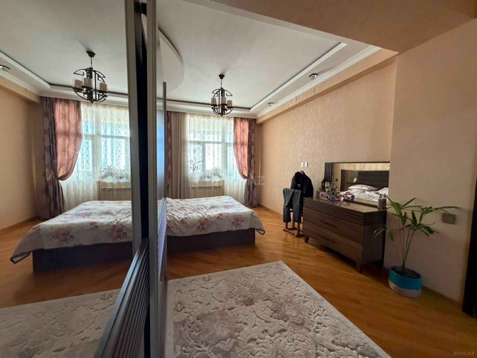 3 otaqlı Yeni tikili, Neftçilər m., Bakı