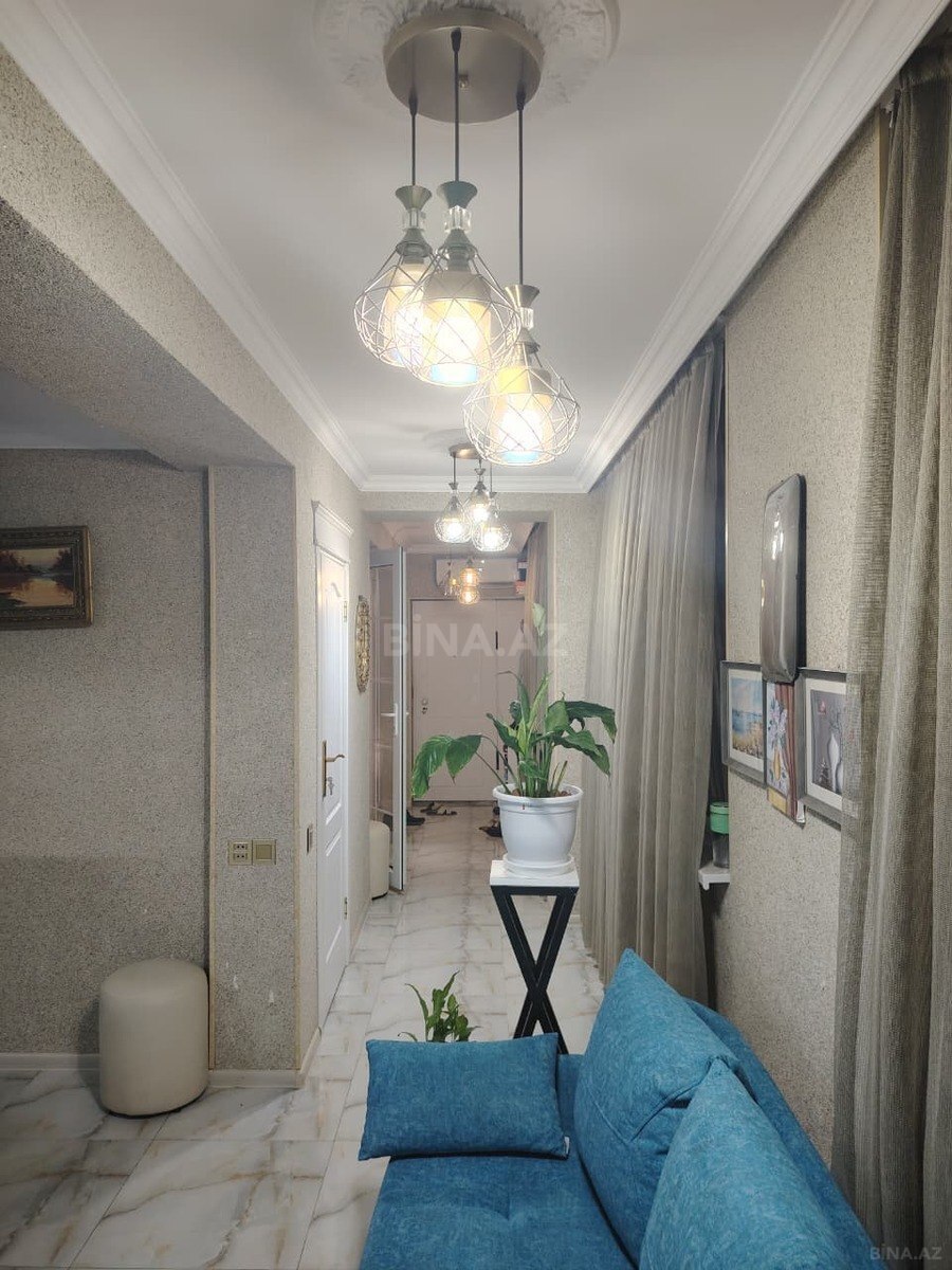 3 otaqlı Köhnə tikili, İnşaatçılar m., Bakı