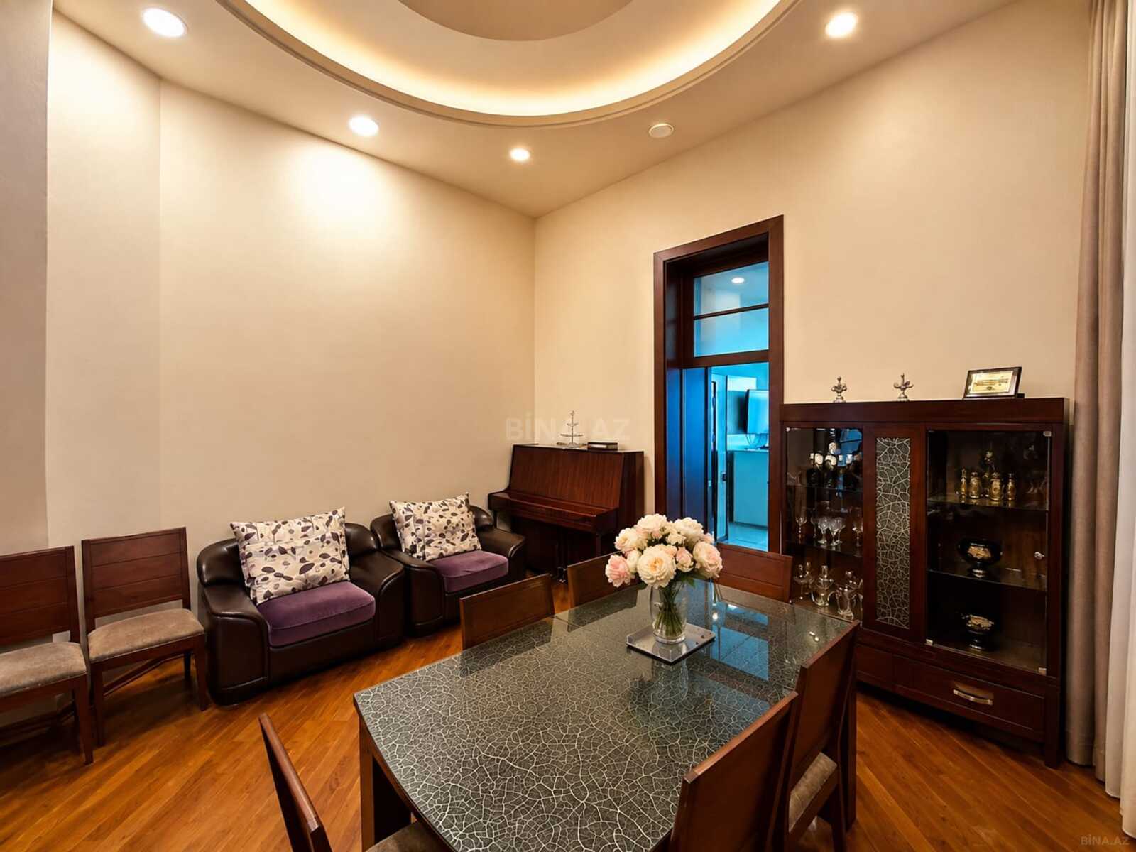 3 otaqlı Köhnə tikili, Sahil m., Bakı