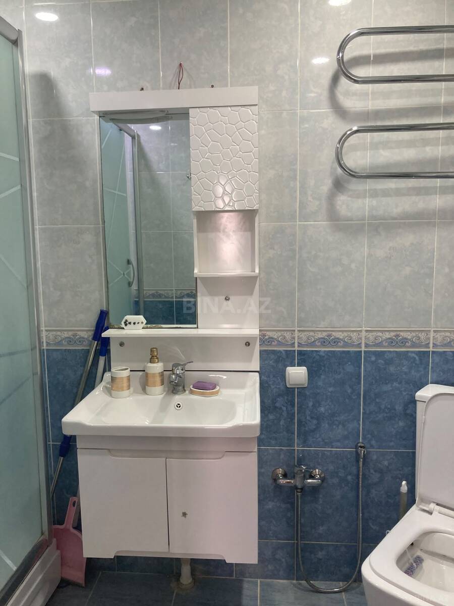3 otaqlı Köhnə tikili, 28 May m., Bakı