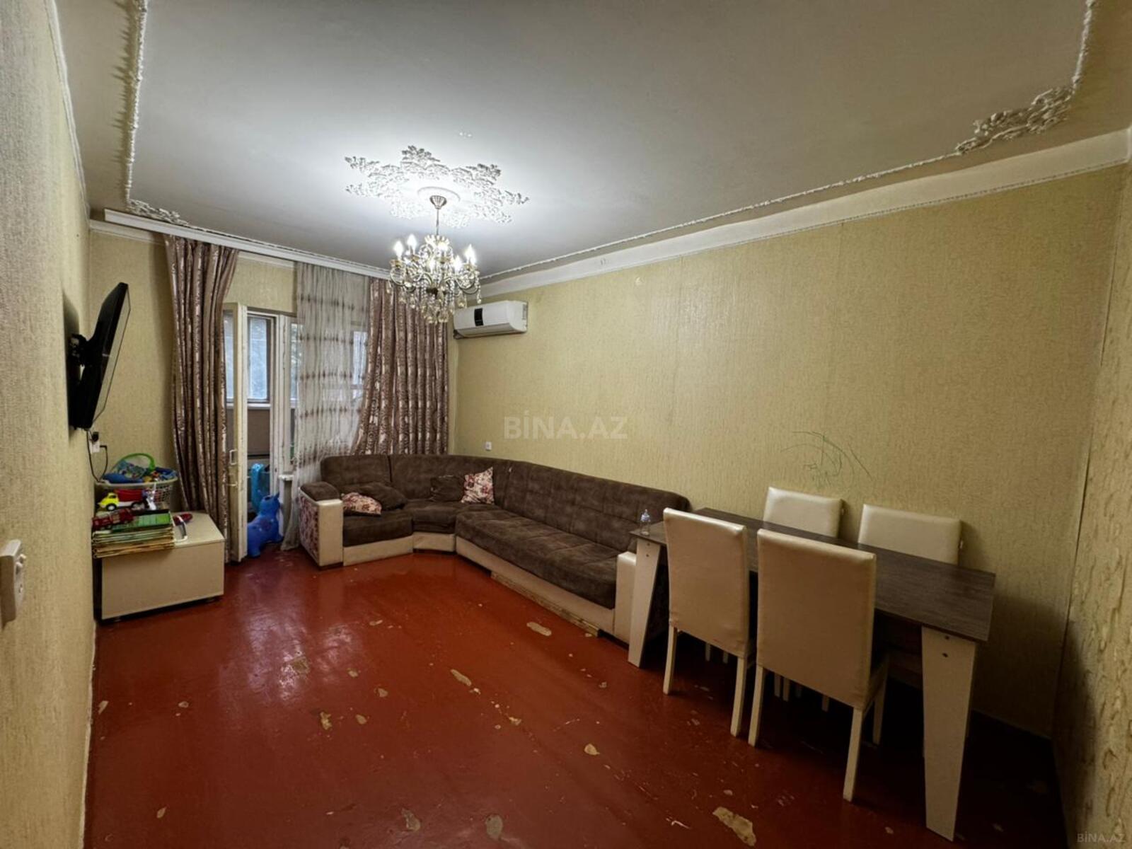 3 otaqlı Köhnə tikili, Əhmədli m., Bakı