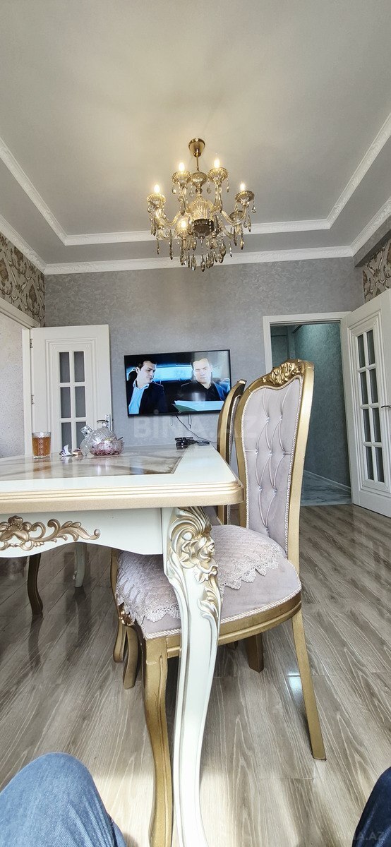 3 otaqlı Yeni tikili, Xırdalan