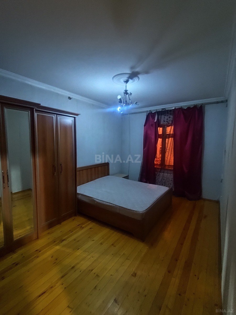 3 otaqlı Köhnə tikili, 8 Noyabr m., Bakı