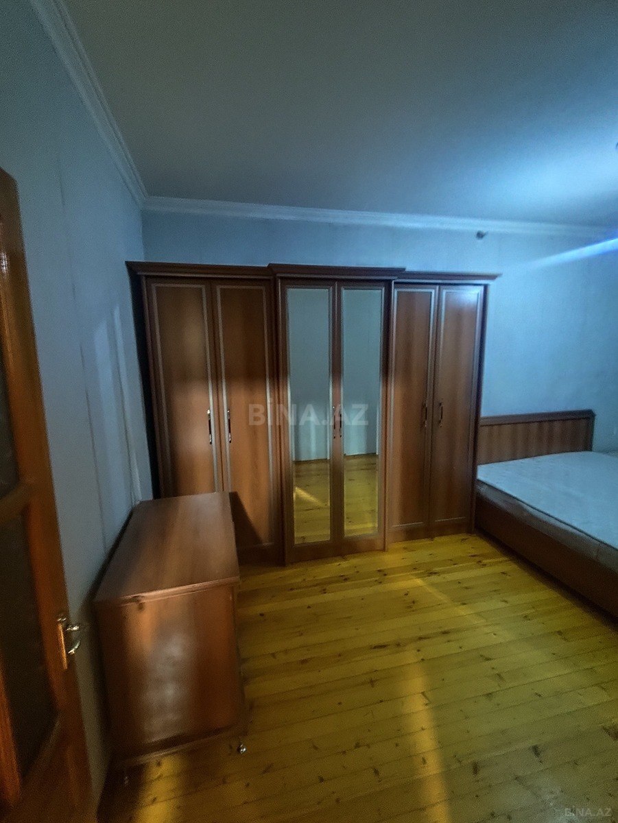 3 otaqlı Köhnə tikili, 8 Noyabr m., Bakı