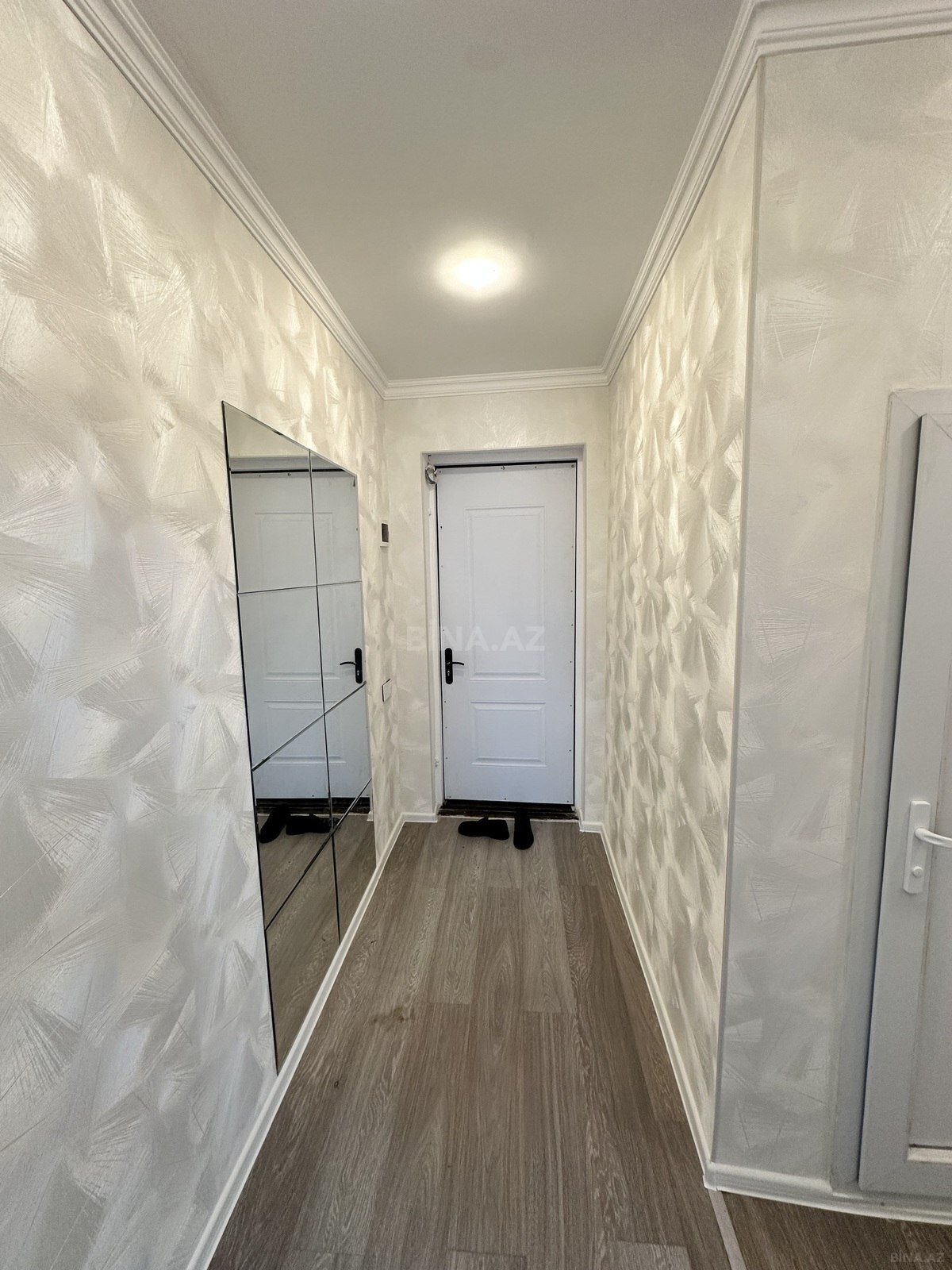 2 otaqlı Köhnə tikili, Neftçilər m., Bakı