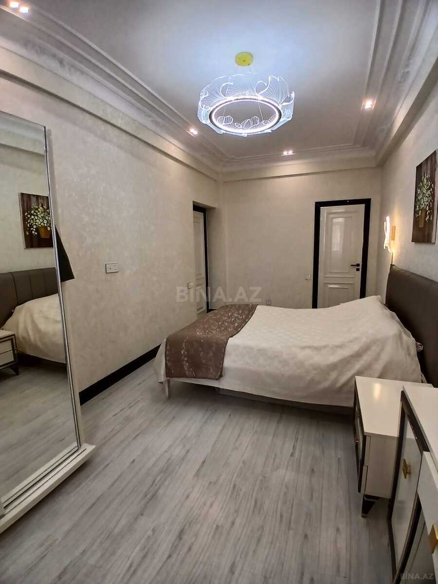 3 otaqlı Yeni tikili, Şah İsmayıl Xətai m., Bakı