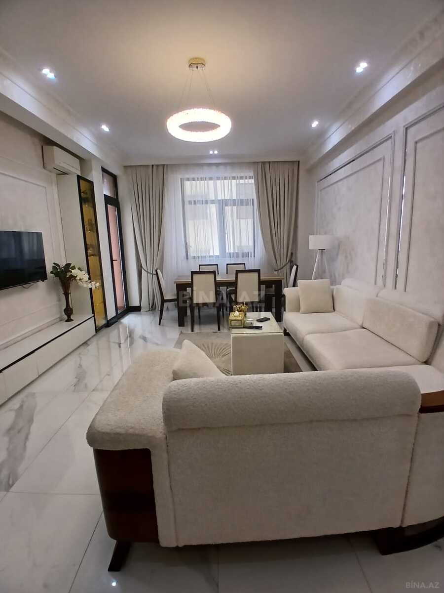 3 otaqlı Yeni tikili, Şah İsmayıl Xətai m., Bakı