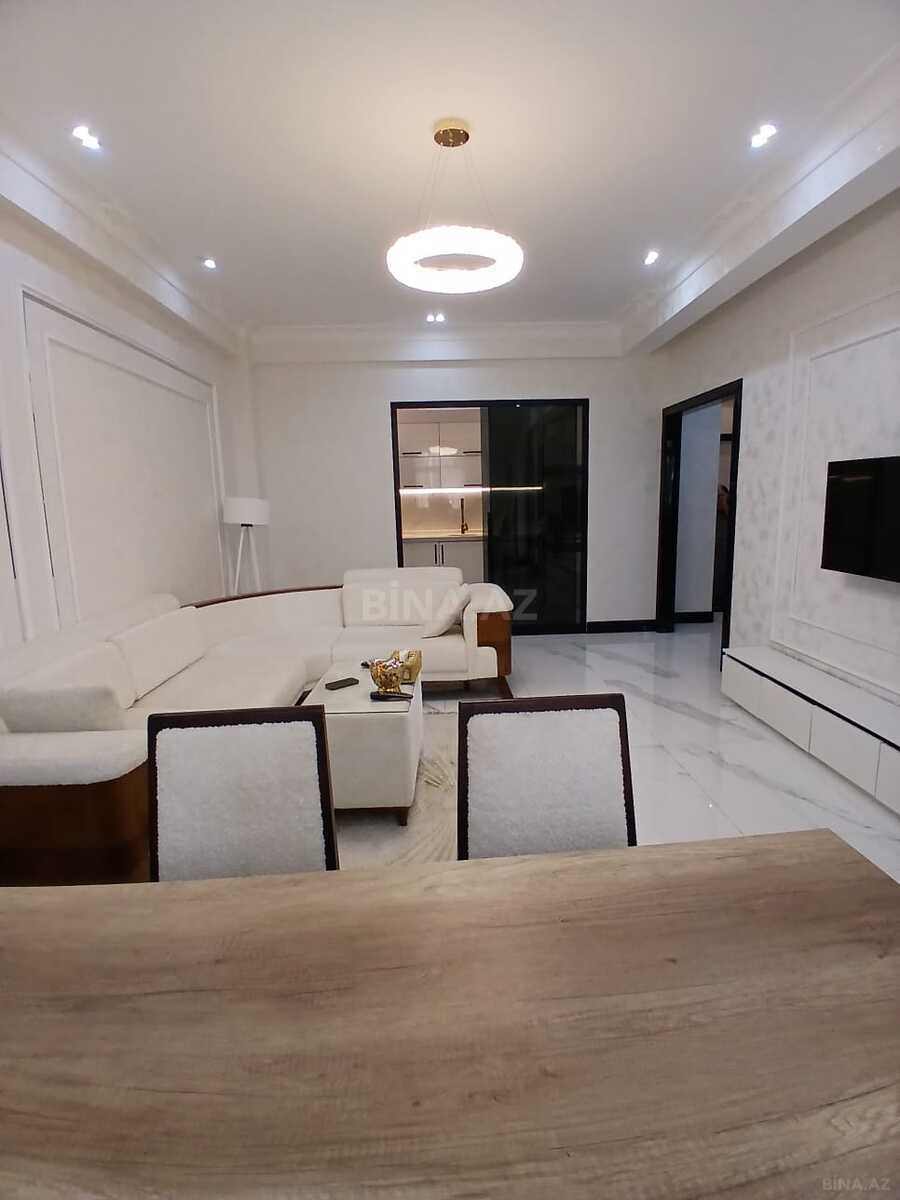 3 otaqlı Yeni tikili, Şah İsmayıl Xətai m., Bakı