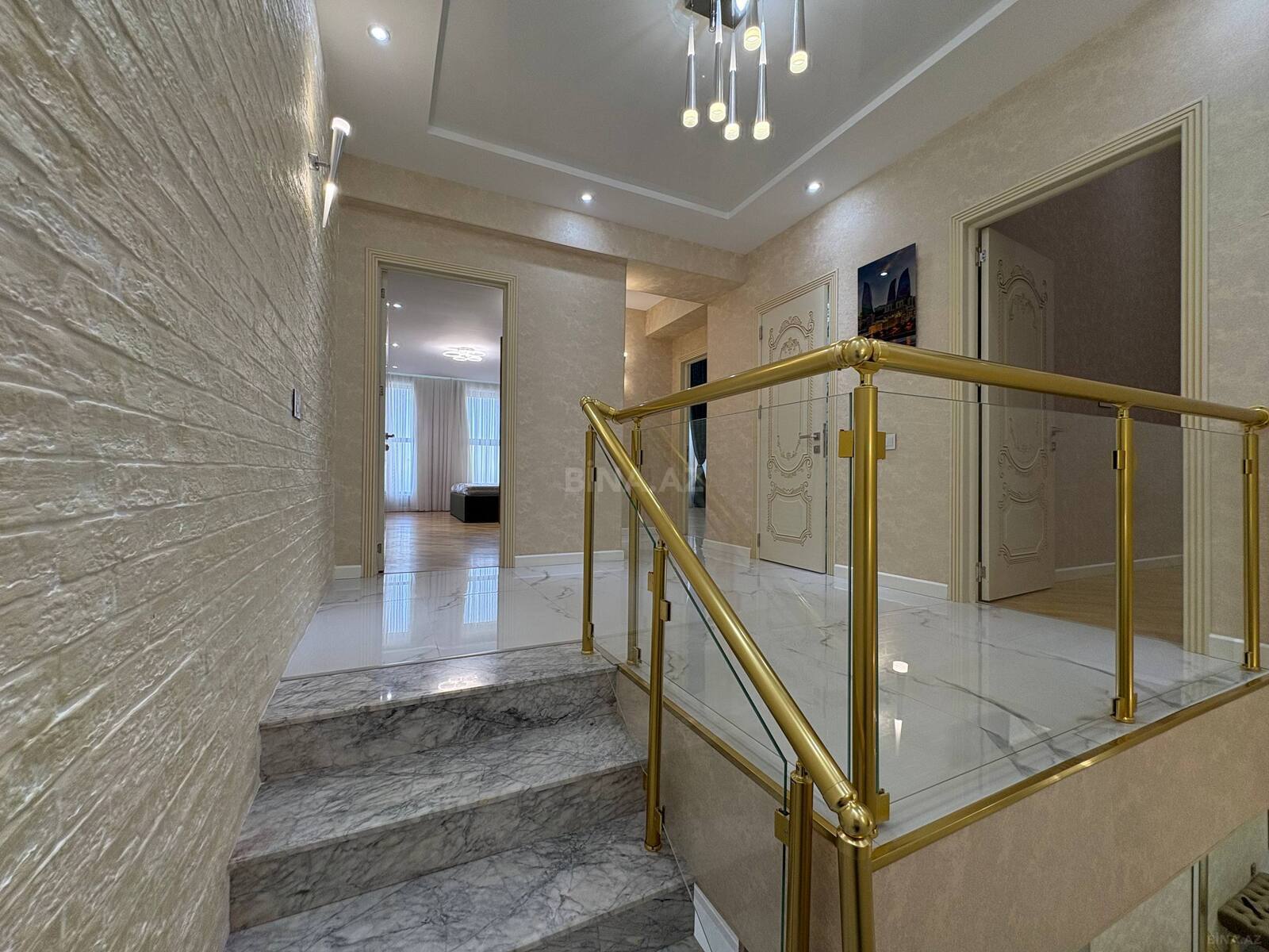 4 otaqlı Yeni tikili, Həzi Aslanov m., Bakı