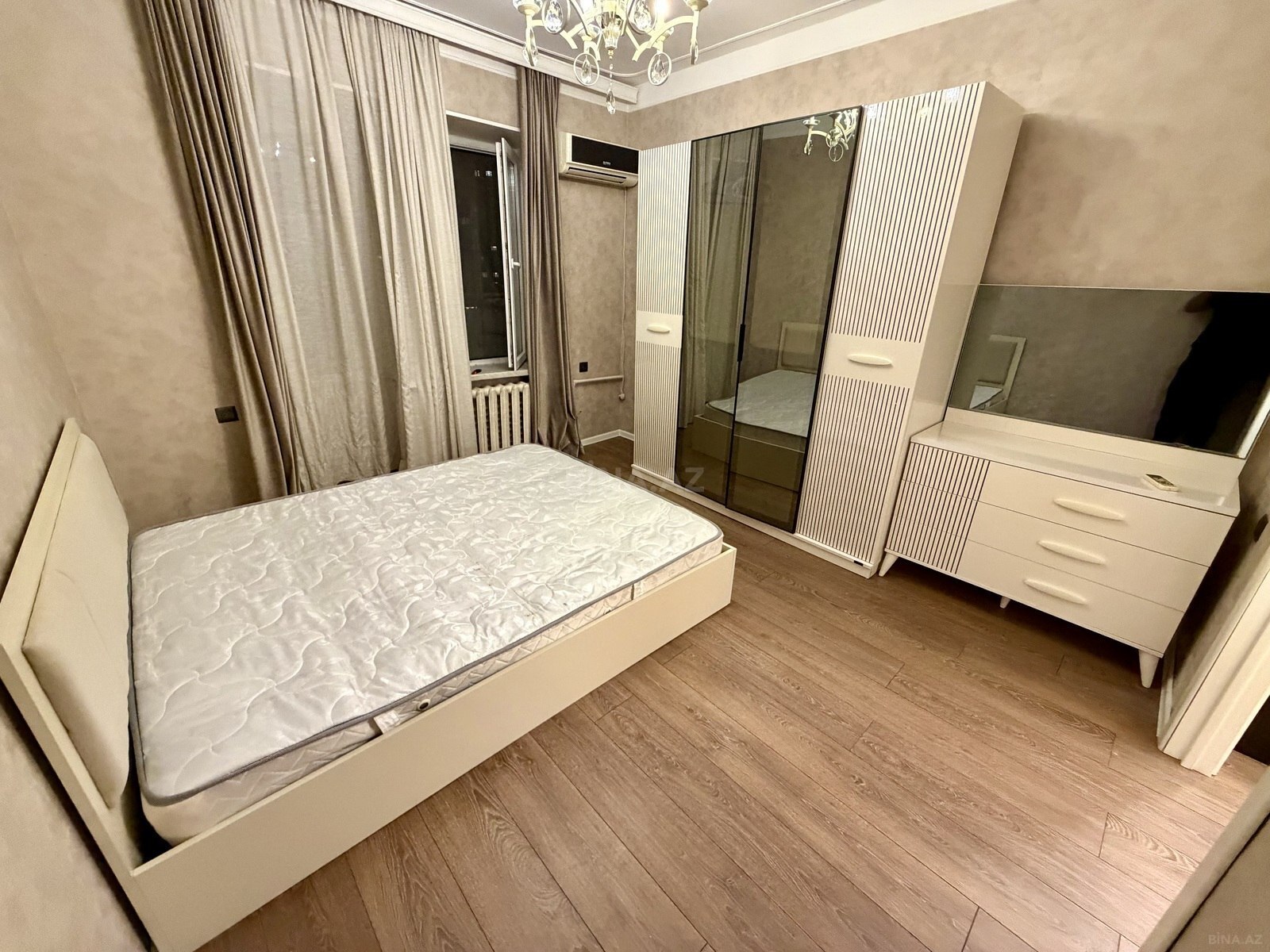 2 otaqlı Köhnə tikili, İçəri Şəhər m., Bakı