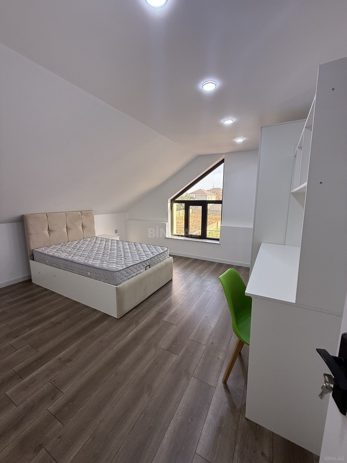 6 otaqlı Həyət evi/Bağ evi, Mehdiabad q., Bakı