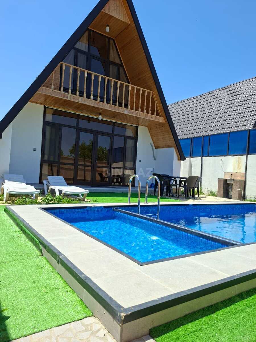 4 otaqlı Həyət evi/Bağ evi, Novxanı q., Bakı