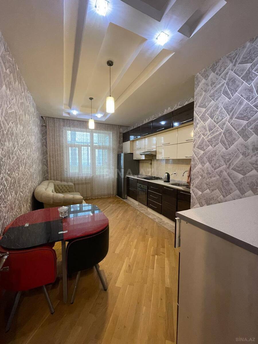 3 otaqlı Yeni tikili, İnşaatçılar m., Bakı
