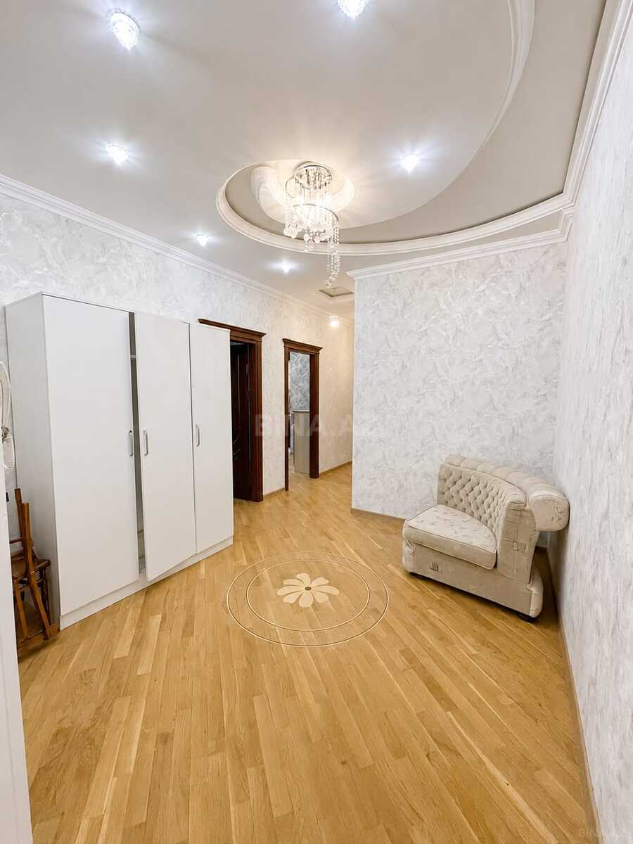 3 otaqlı Yeni tikili, İnşaatçılar m., Bakı