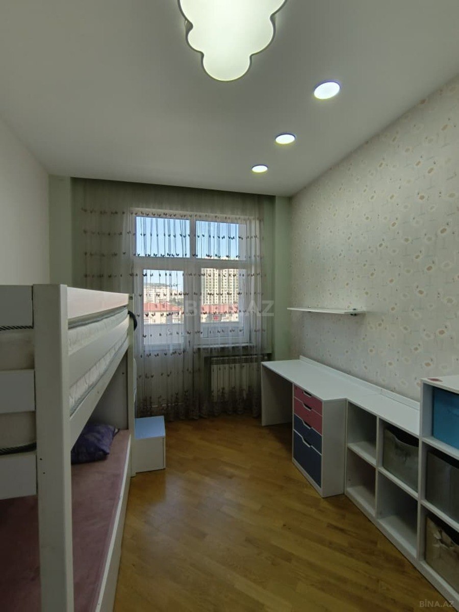 3 otaqlı Yeni tikili, Neftçilər m., Bakı