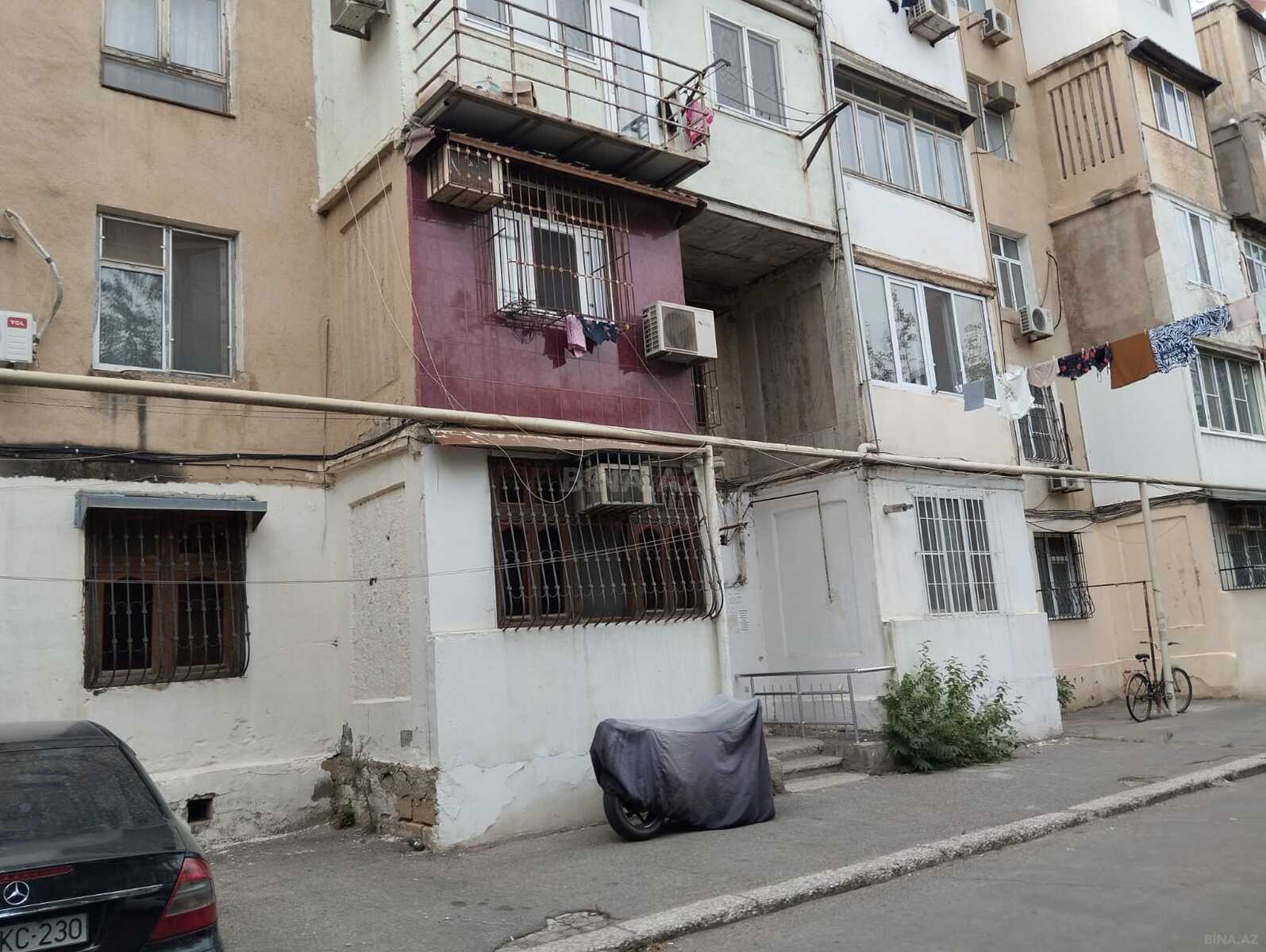 1 otaqlı Köhnə tikili, Elmlər Akademiyası m., Bakı