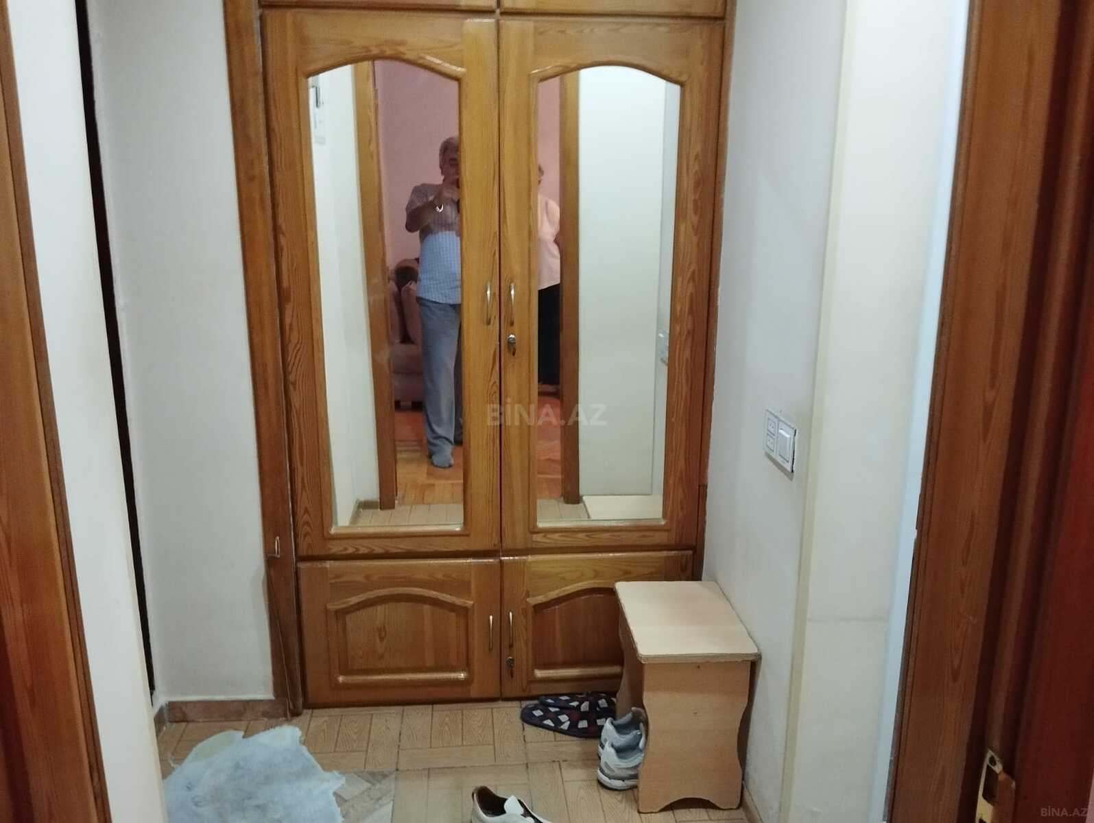 1 otaqlı Köhnə tikili, Elmlər Akademiyası m., Bakı