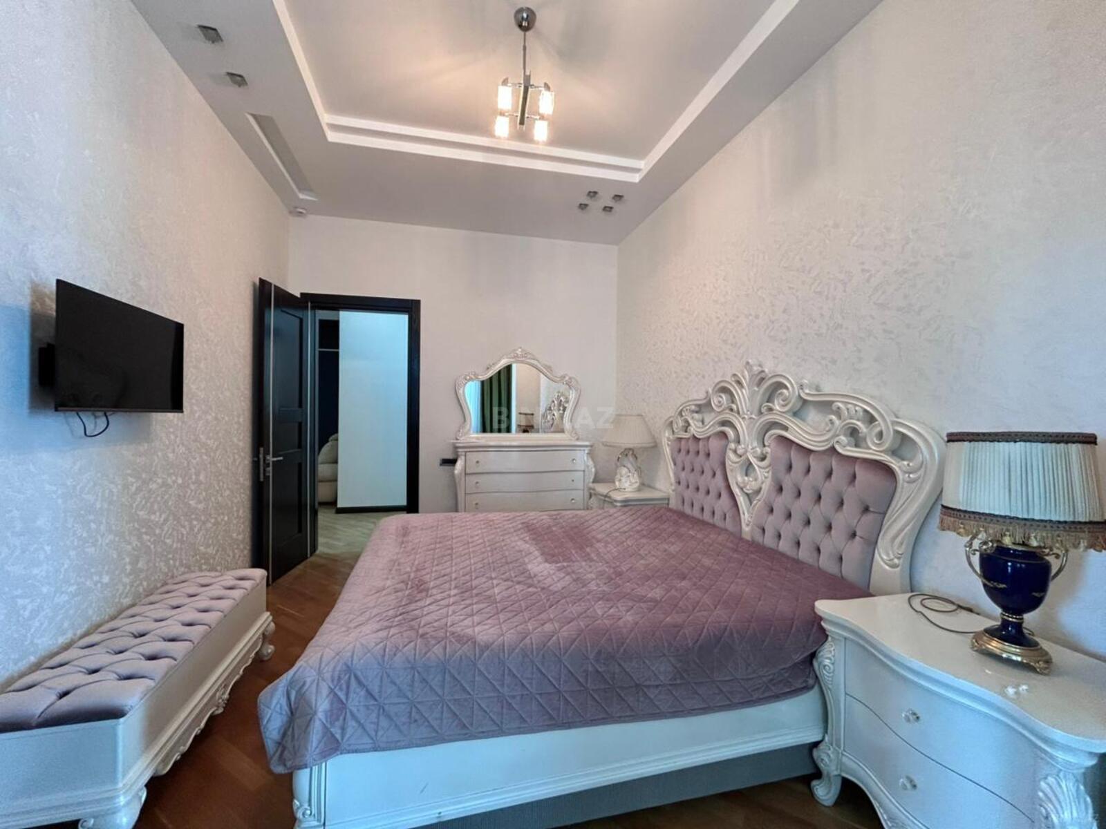 3 otaqlı Yeni tikili, 28 May m., Bakı