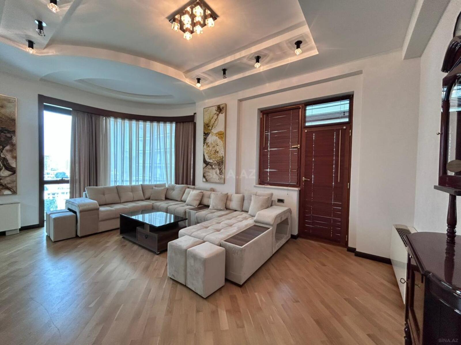 3 otaqlı Yeni tikili, 28 May m., Bakı