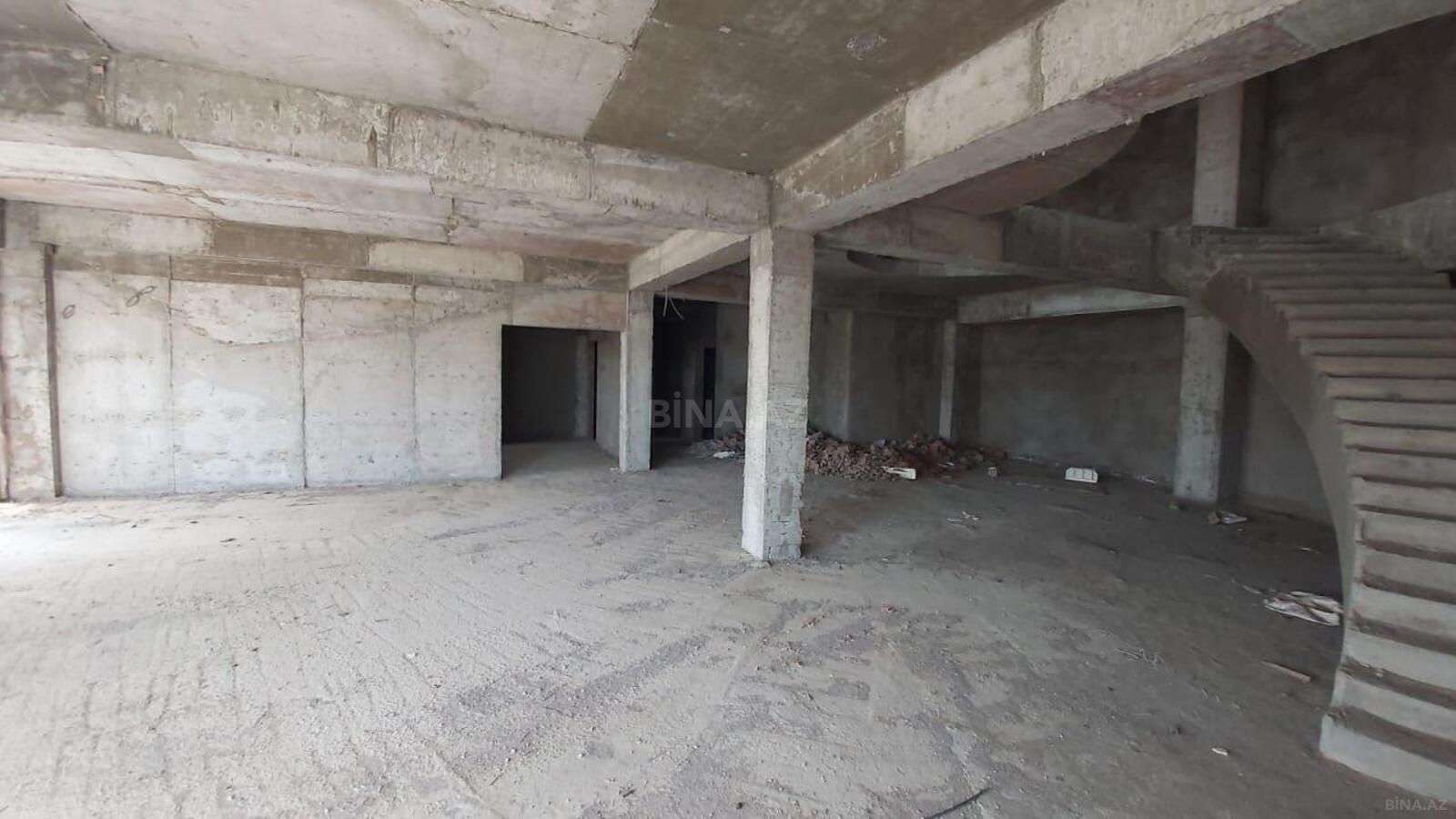 7 otaqlı Yeni tikili, Elmlər Akademiyası m., Bakı