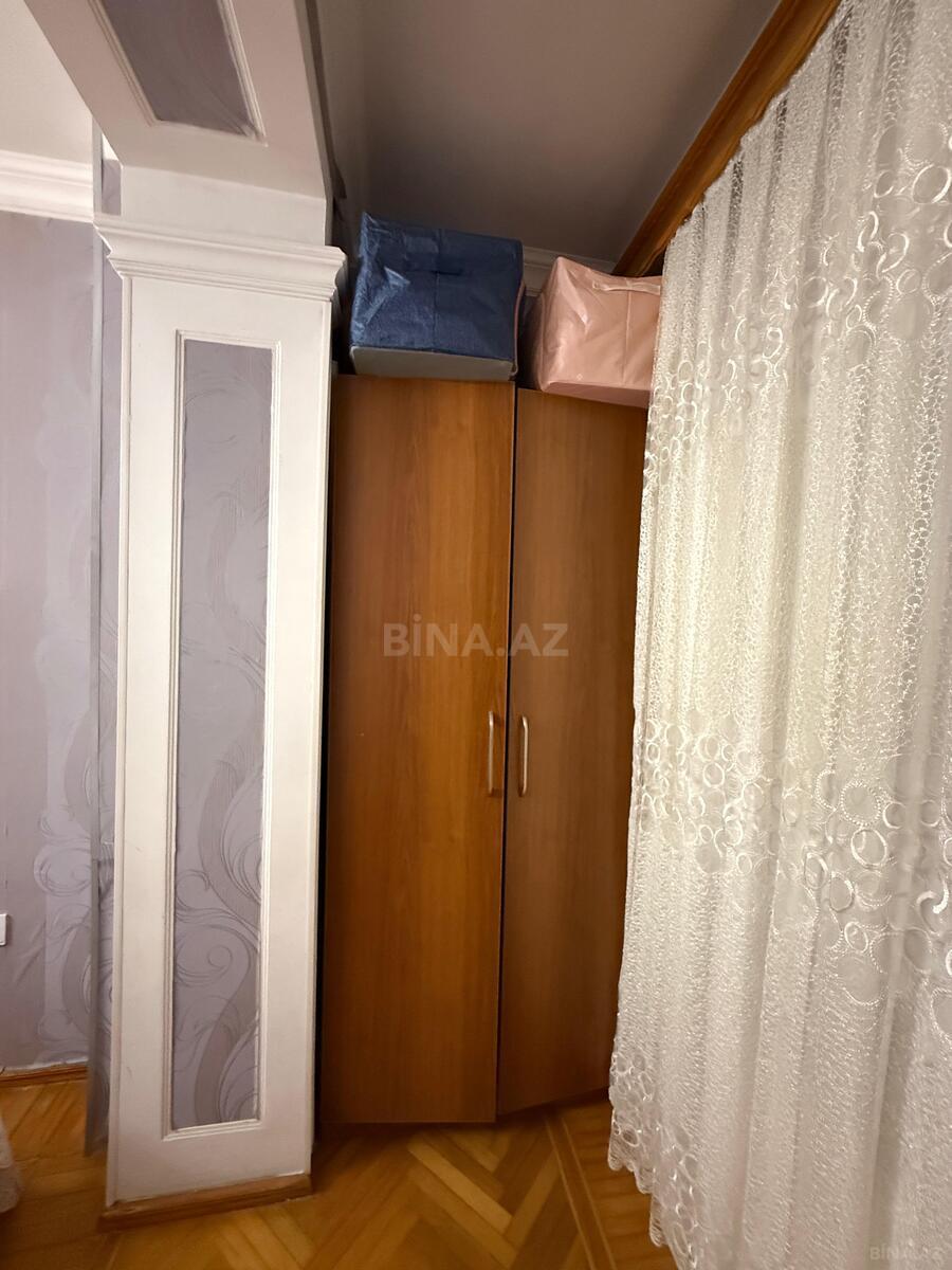 3 otaqlı Köhnə tikili, Neftçilər m., Bakı