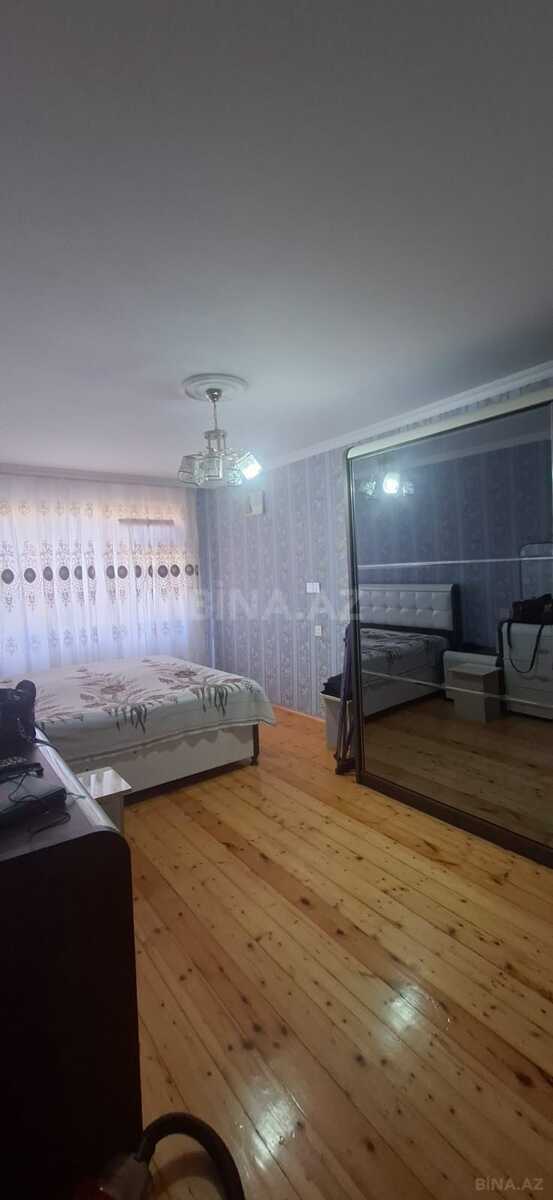 3 otaqlı Köhnə tikili, Xalqlar Dostluğu m., Bakı