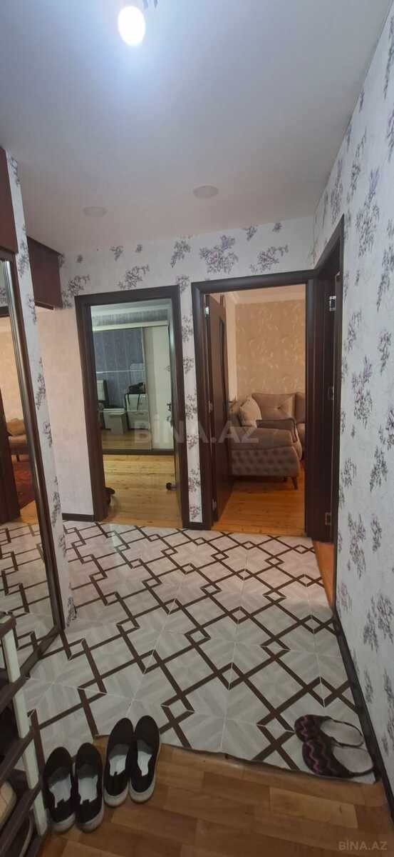 3 otaqlı Köhnə tikili, Xalqlar Dostluğu m., Bakı