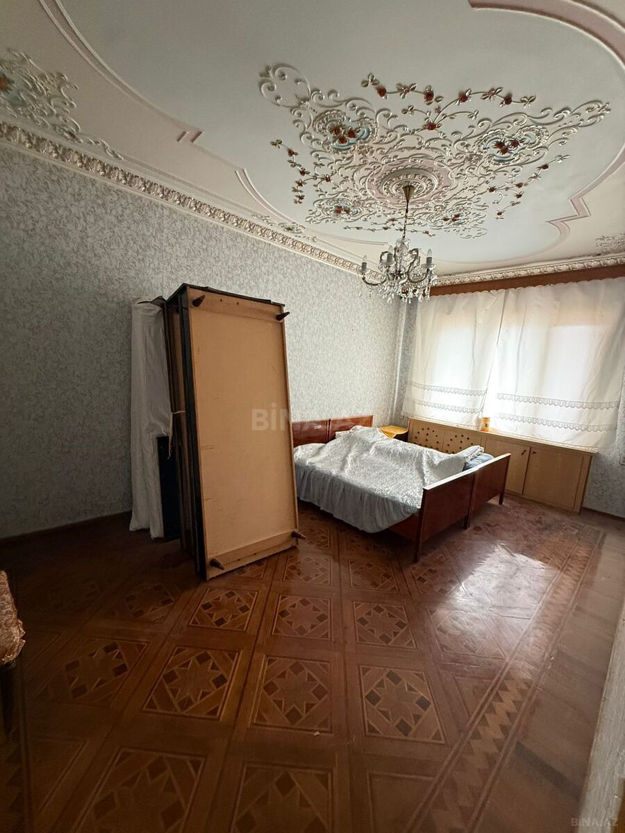 5 otaqlı Köhnə tikili, Xalqlar Dostluğu m., Bakı