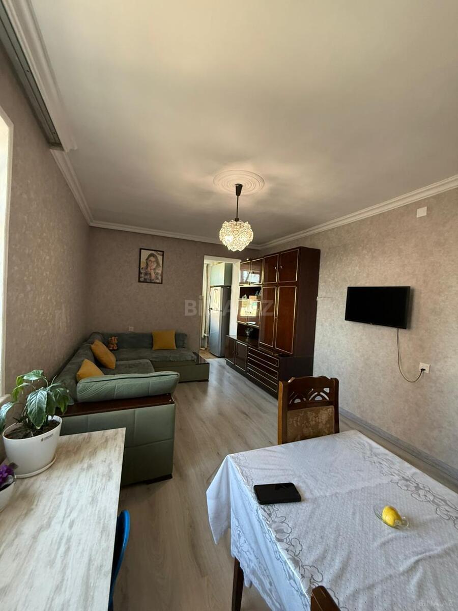 2 otaqlı Köhnə tikili, Əhmədli m., Bakı