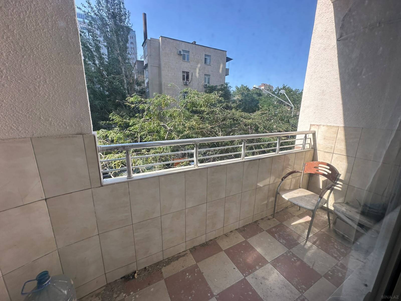 4 otaqlı Yeni tikili, Nizami m., Bakı