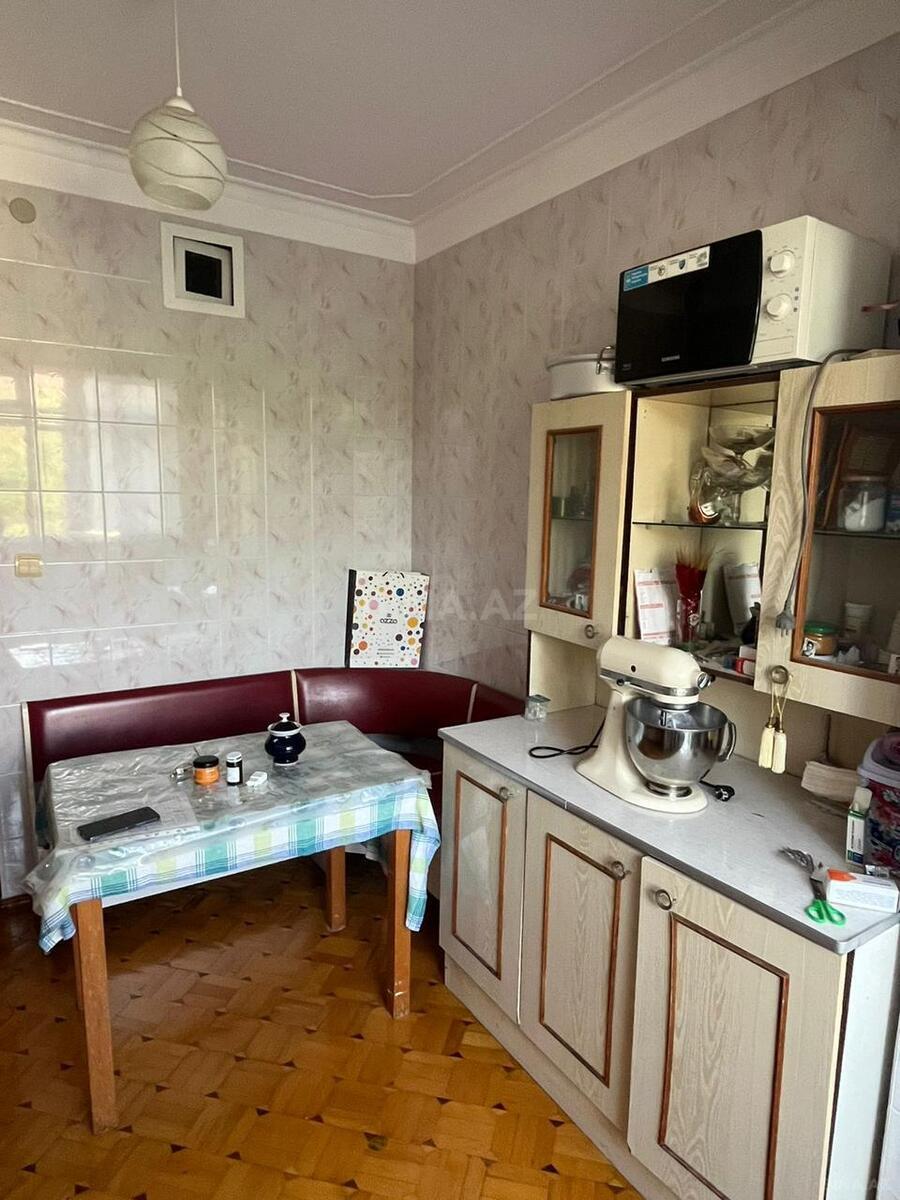 3 otaqlı Köhnə tikili, Gənclik m., Bakı