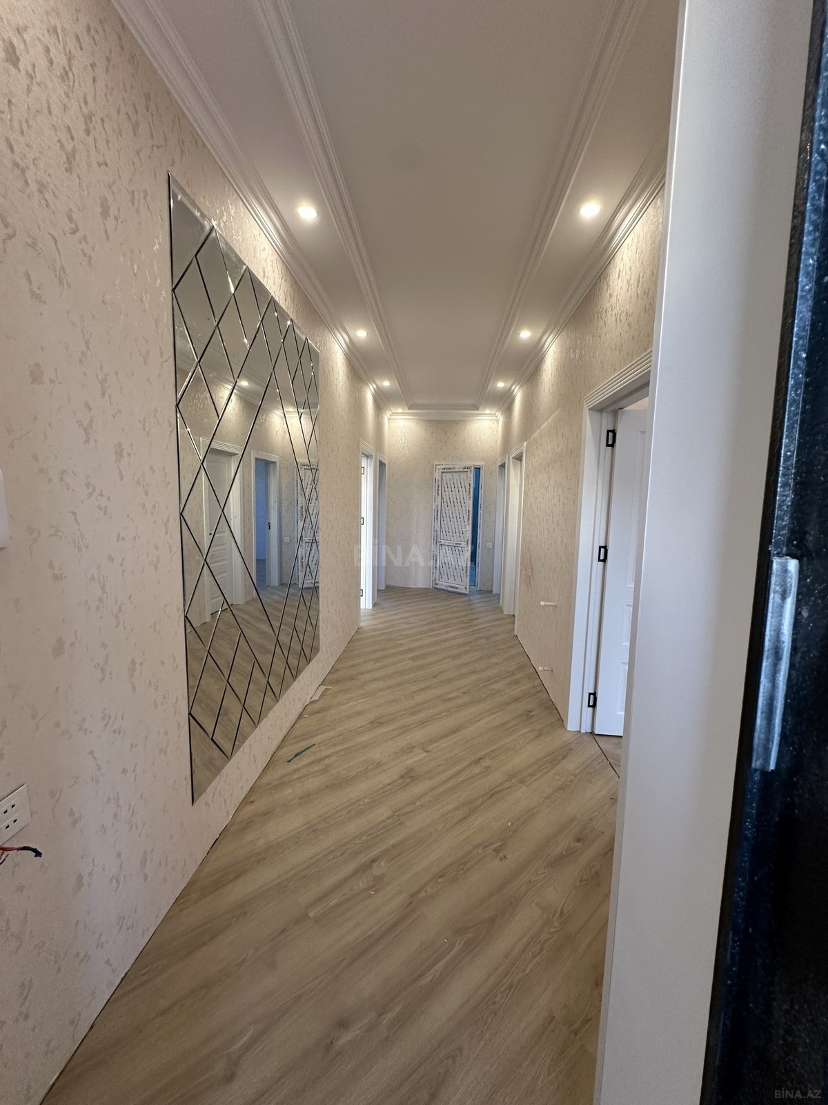 4 otaqlı Həyət evi/Bağ evi, Zabrat q., Bakı