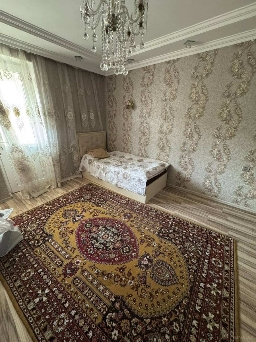 3 otaqlı Köhnə tikili, Şah İsmayıl Xətai m., Bakı