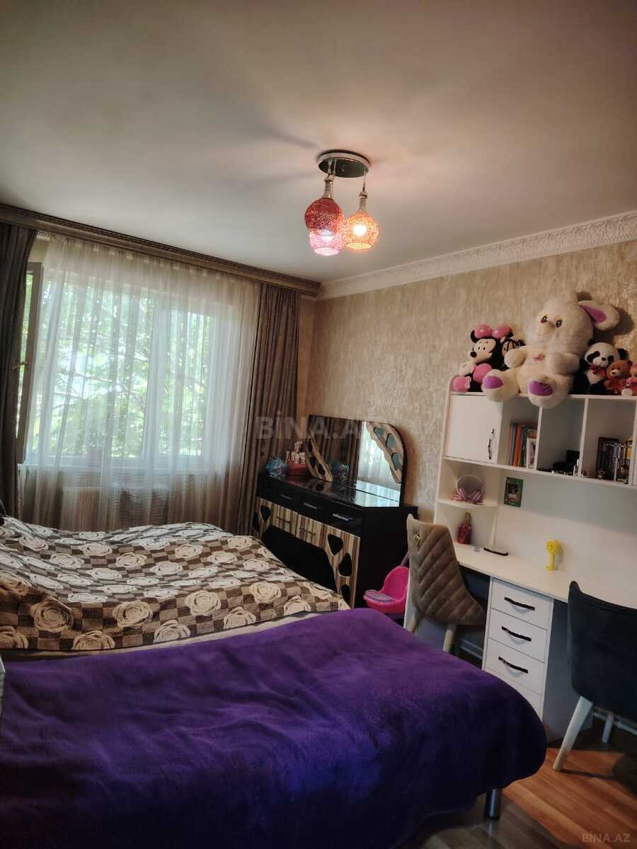 3 otaqlı Köhnə tikili, Memar Əcəmi m., Bakı