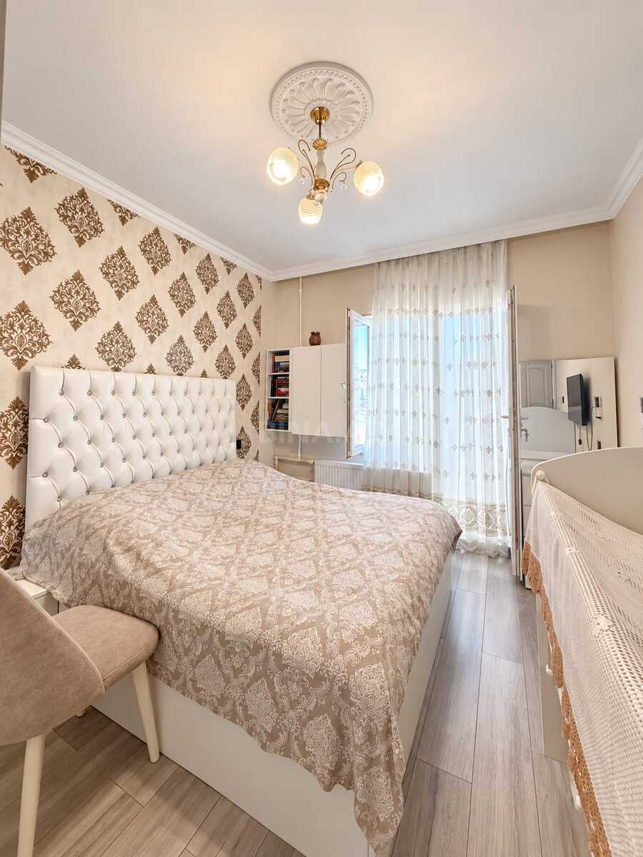 3 otaqlı Köhnə tikili, İnşaatçılar m., Bakı