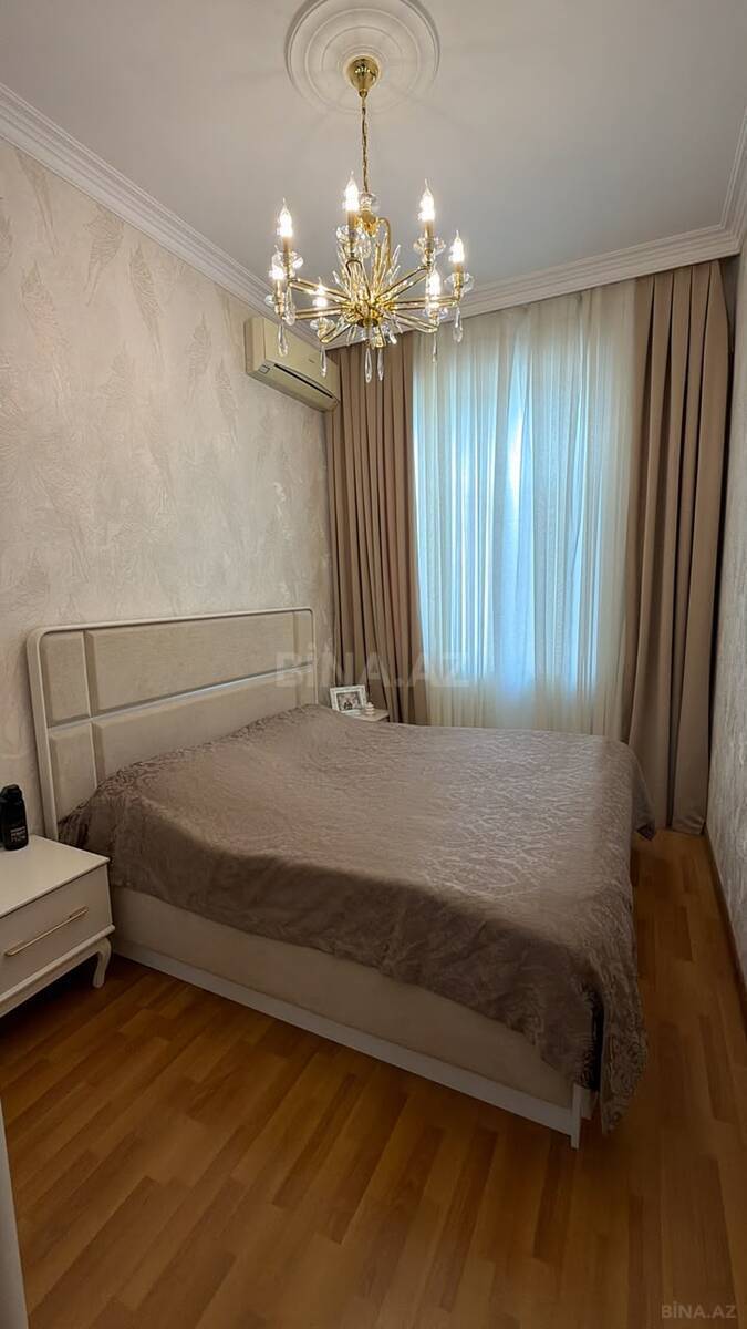 2 otaqlı Köhnə tikili, Bakıxanov q., Bakı