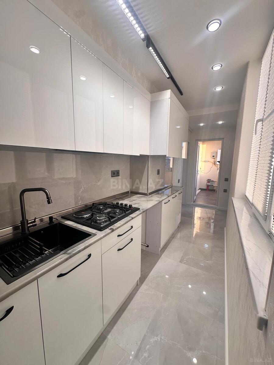 3 otaqlı Köhnə tikili, Əhmədli m., Bakı