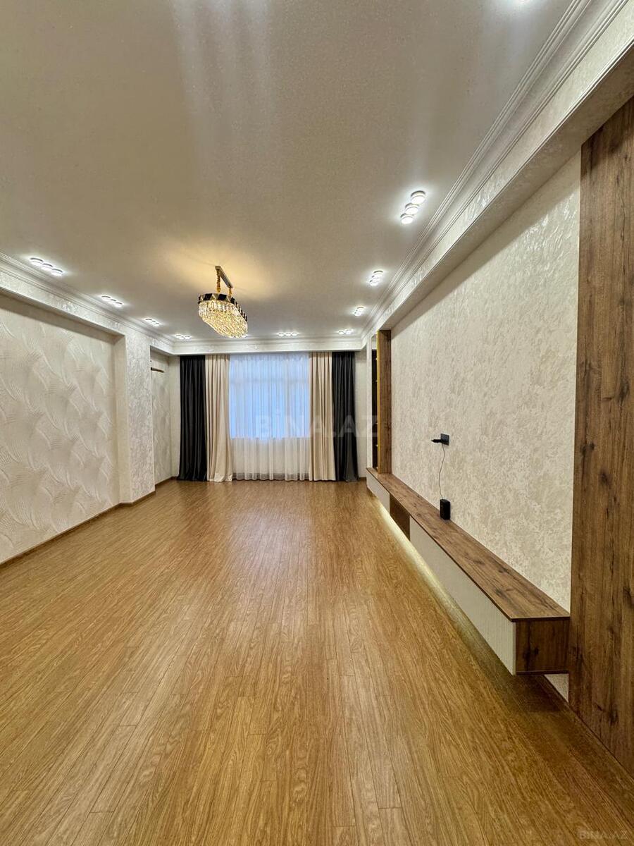 3 otaqlı Yeni tikili, Neftçilər m., Bakı