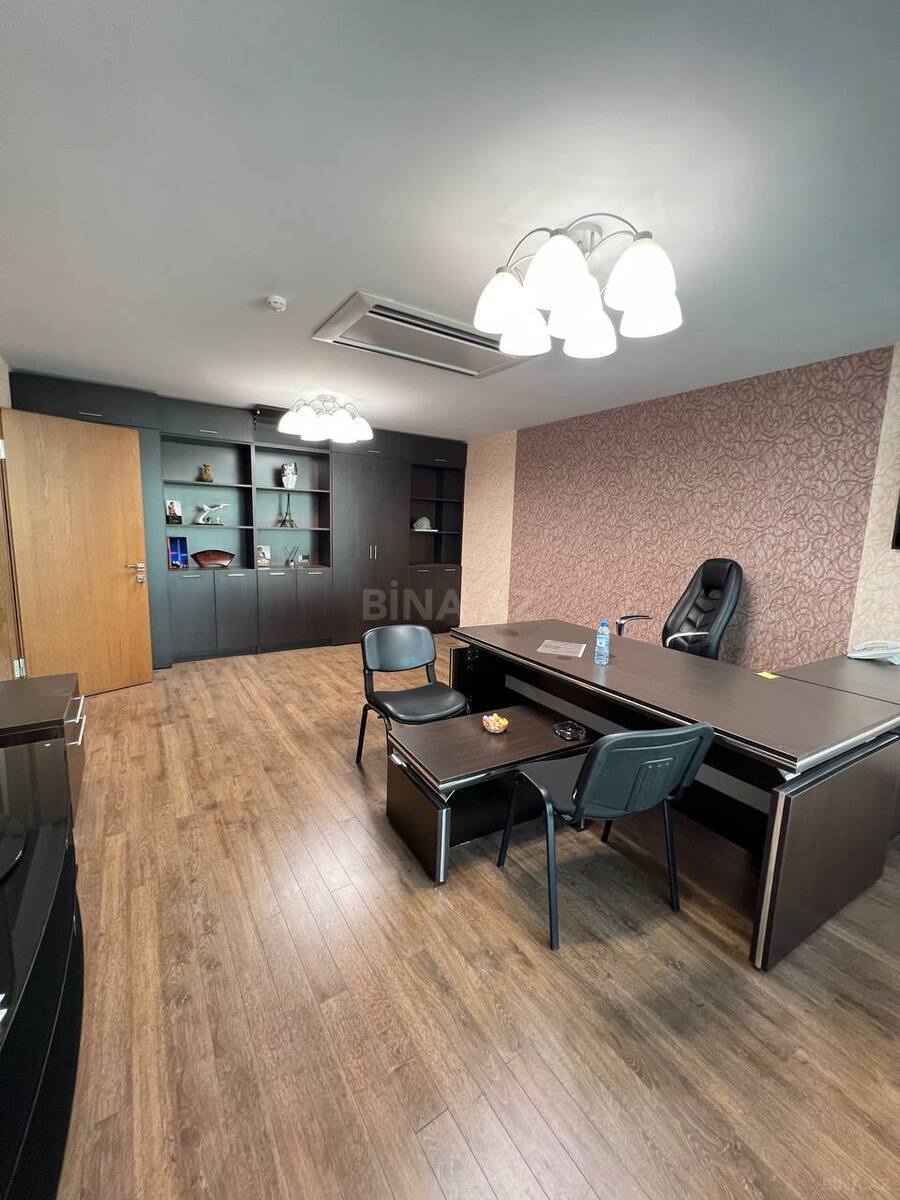 6 otaqlı Ofis, Şah İsmayıl Xətai m., Bakı