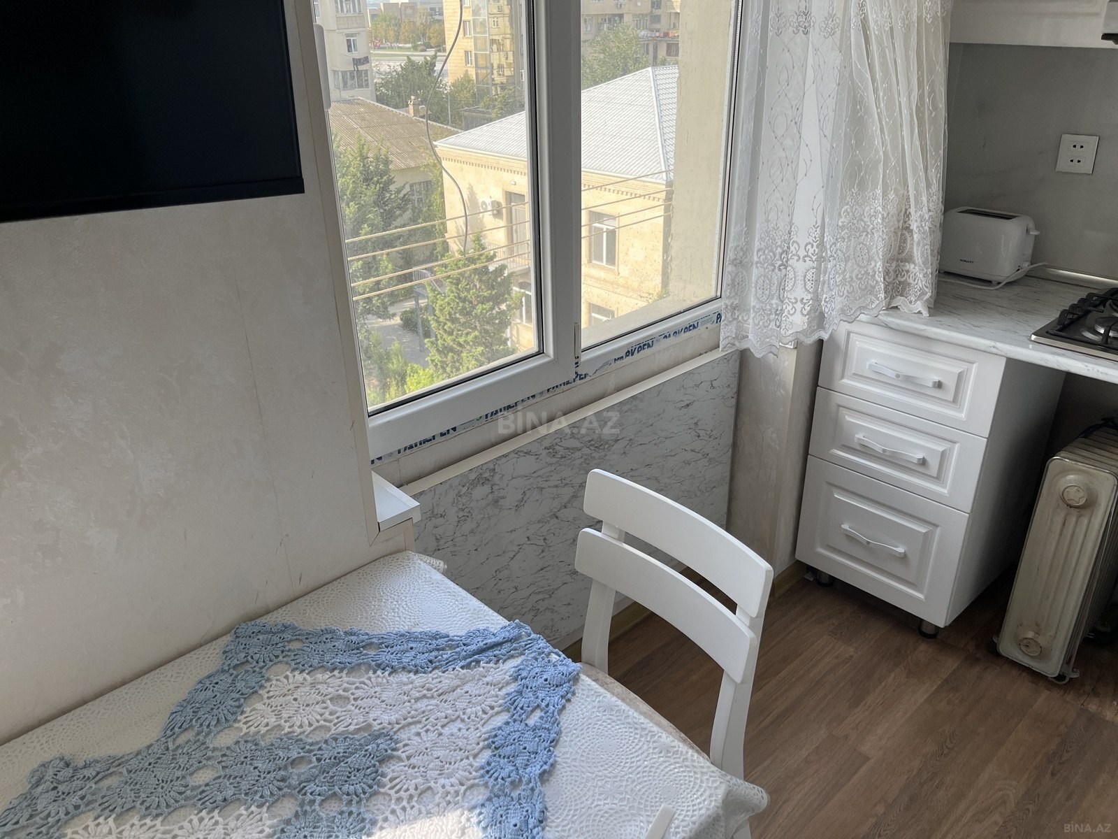 1 otaqlı Köhnə tikili, Şah İsmayıl Xətai m., Bakı