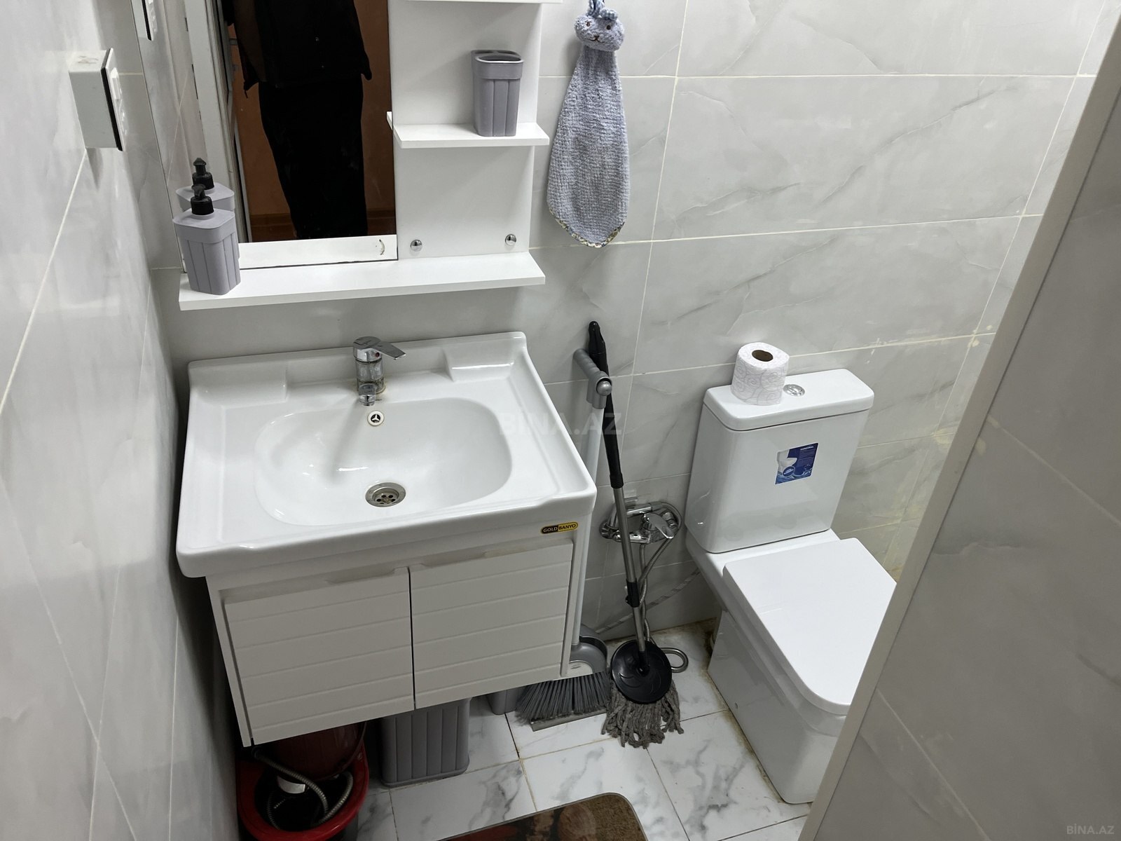 1 otaqlı Köhnə tikili, Şah İsmayıl Xətai m., Bakı