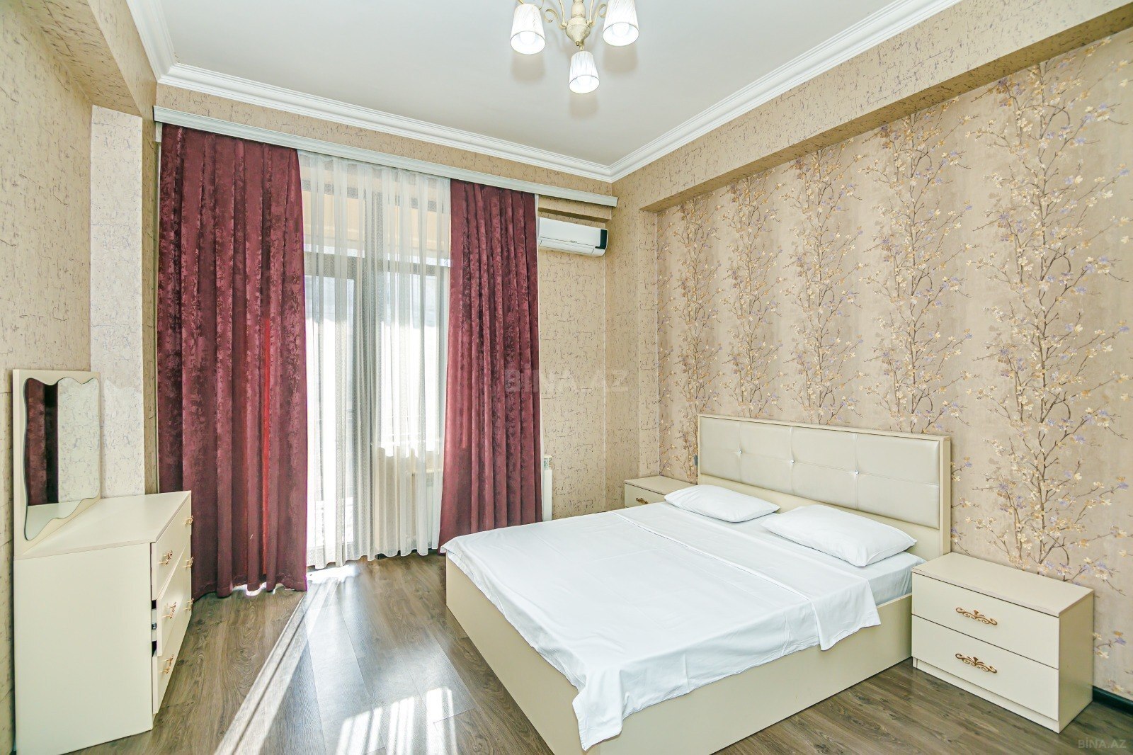 2 otaqlı mənzil günlük kirayə verilir, Bakı