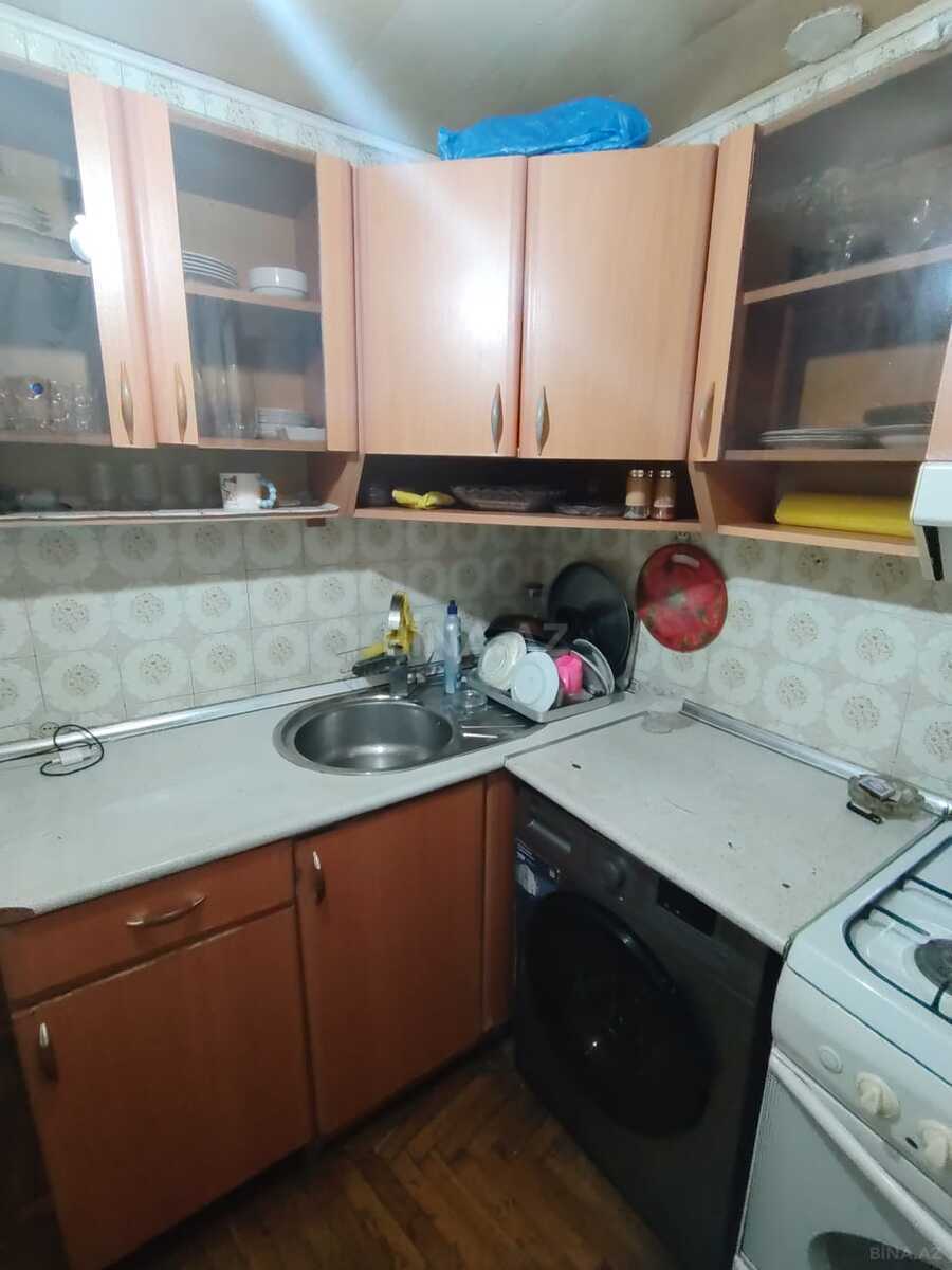 2 otaqlı Köhnə tikili, Neftçilər m., Bakı