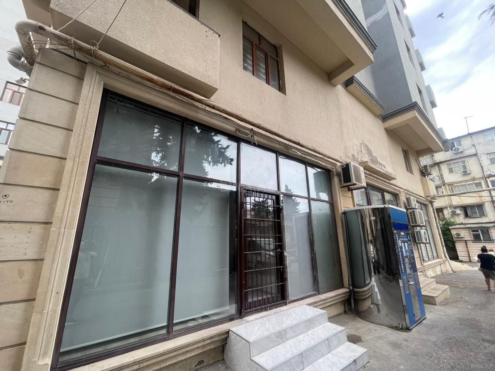 Obyekt İnşaatçılar m., Bakı
