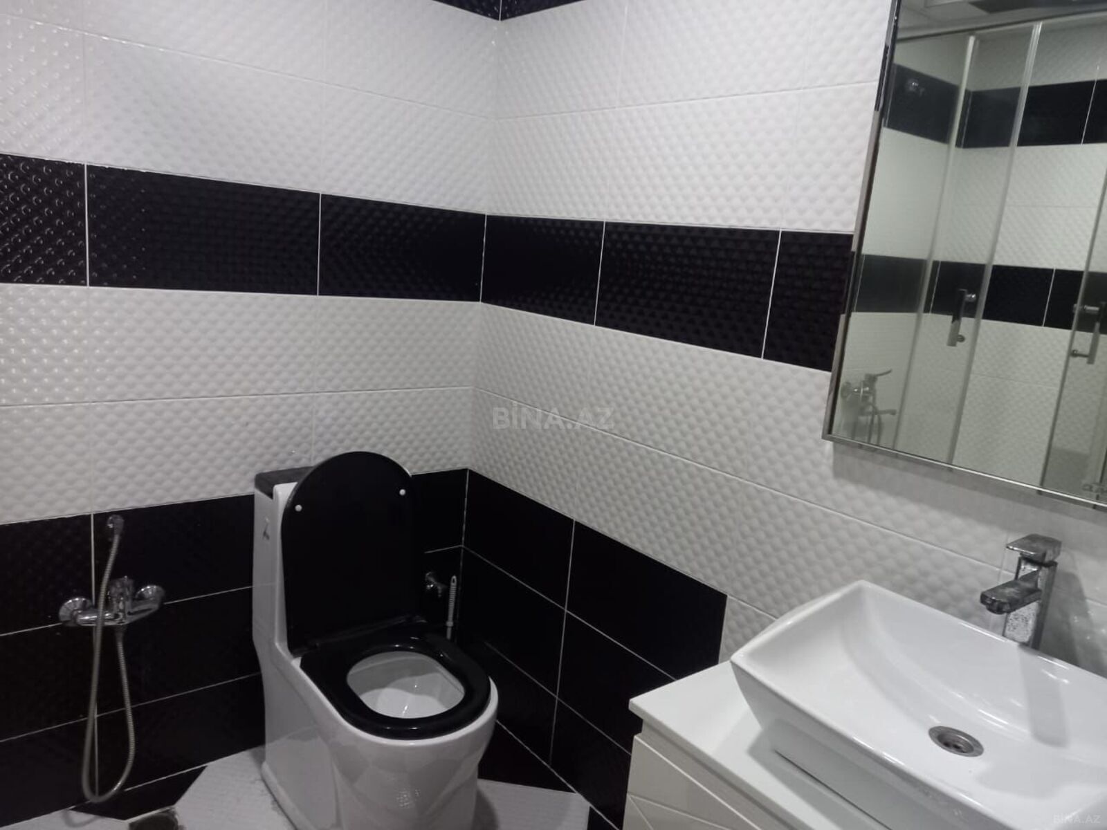 3 otaqlı Yeni tikili, İnşaatçılar m., Bakı