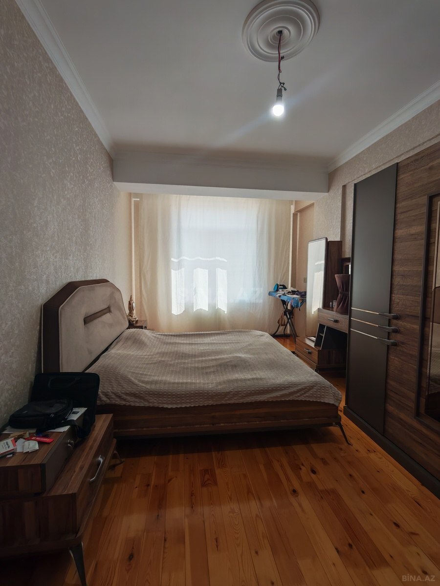 3 otaqlı Yeni tikili, Xırdalan