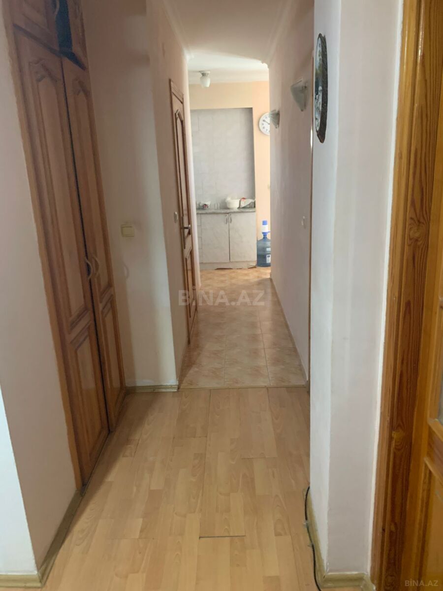 3 otaqlı Köhnə tikili, Qara Qarayev m., Bakı