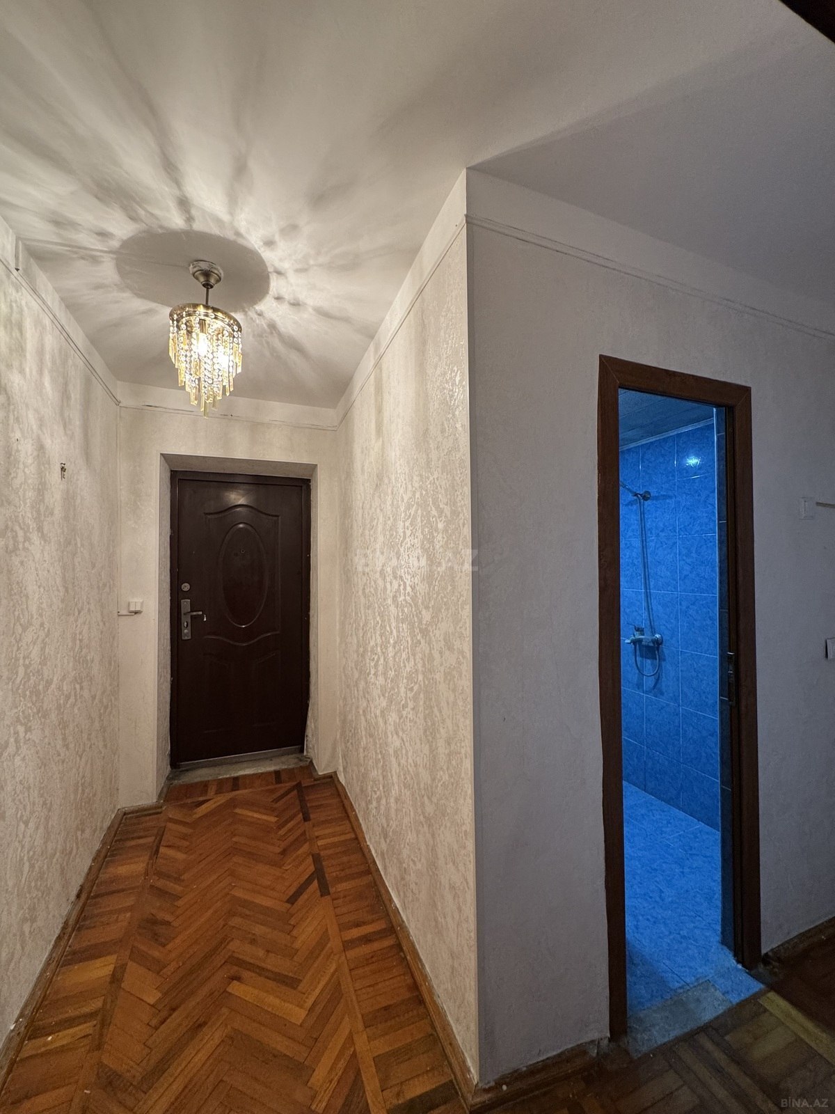 3 otaqlı Köhnə tikili, Elmlər Akademiyası m., Bakı