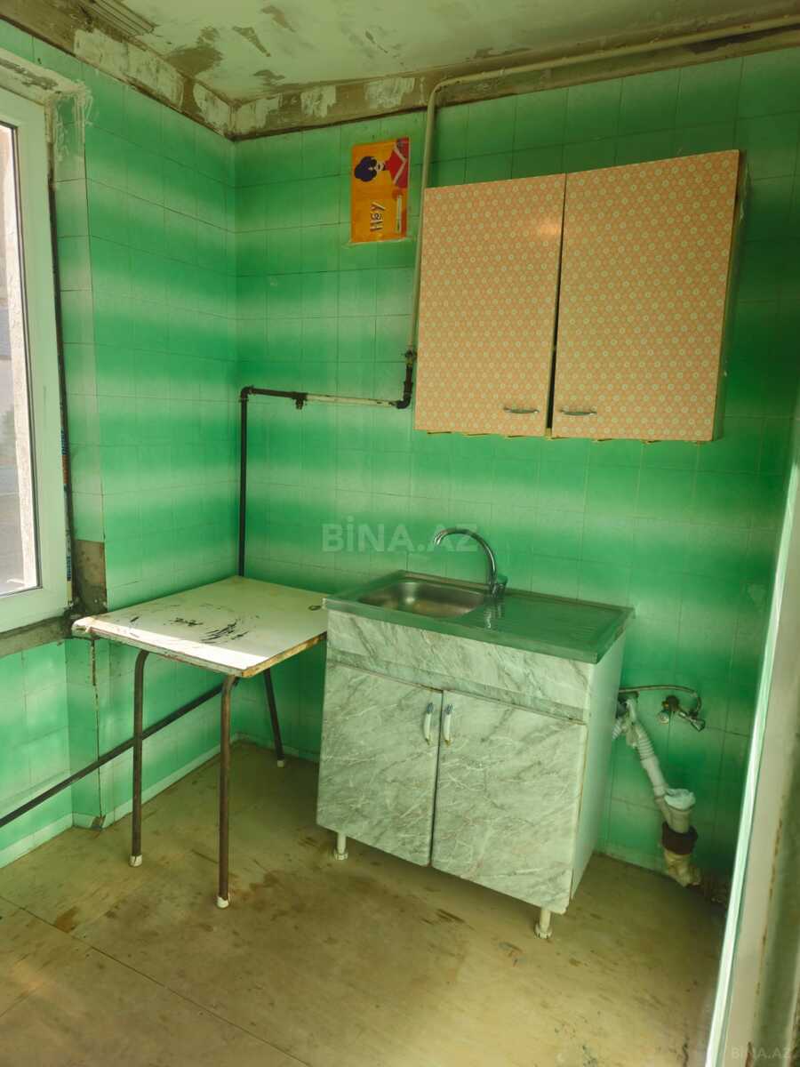 3 otaqlı Köhnə tikili, İnşaatçılar m., Bakı