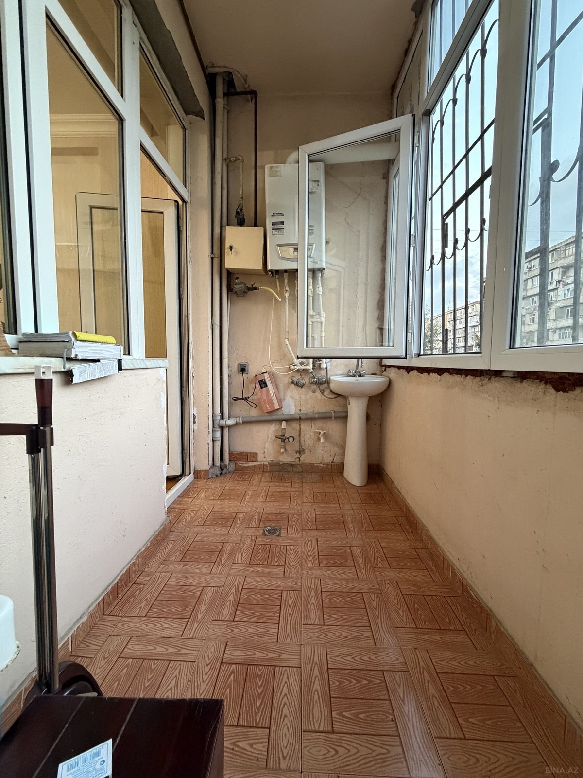 2 otaqlı Yeni tikili, Azadlıq Prospekti m., Bakı
